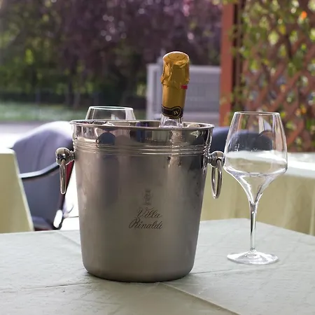 فندق Ristorante Brusco